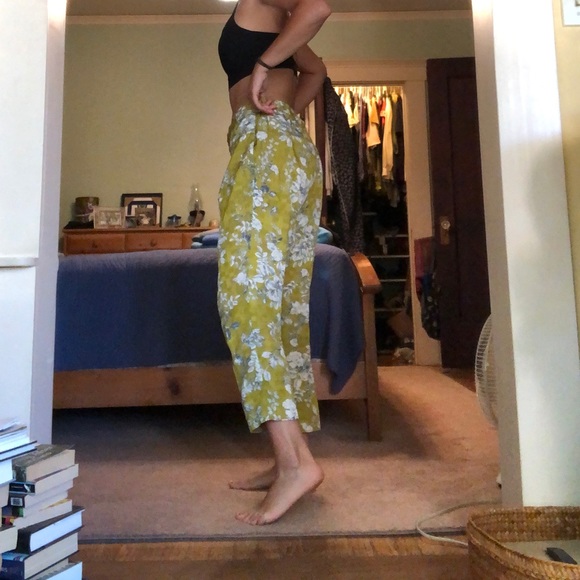 Flowy pants - Picture 2 of 4
